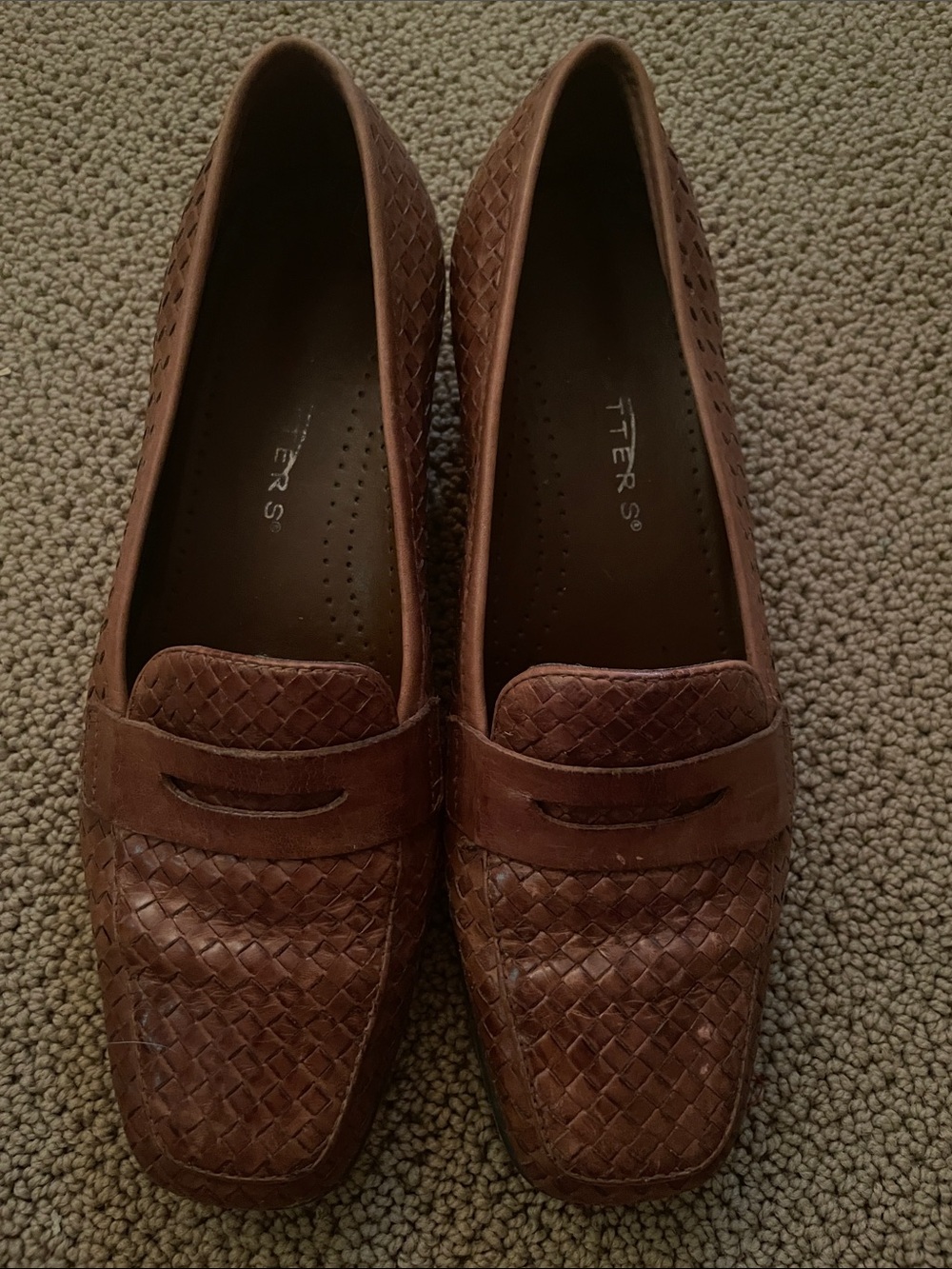 Trotters Women's 7 Brown Woven Leather Loafers
